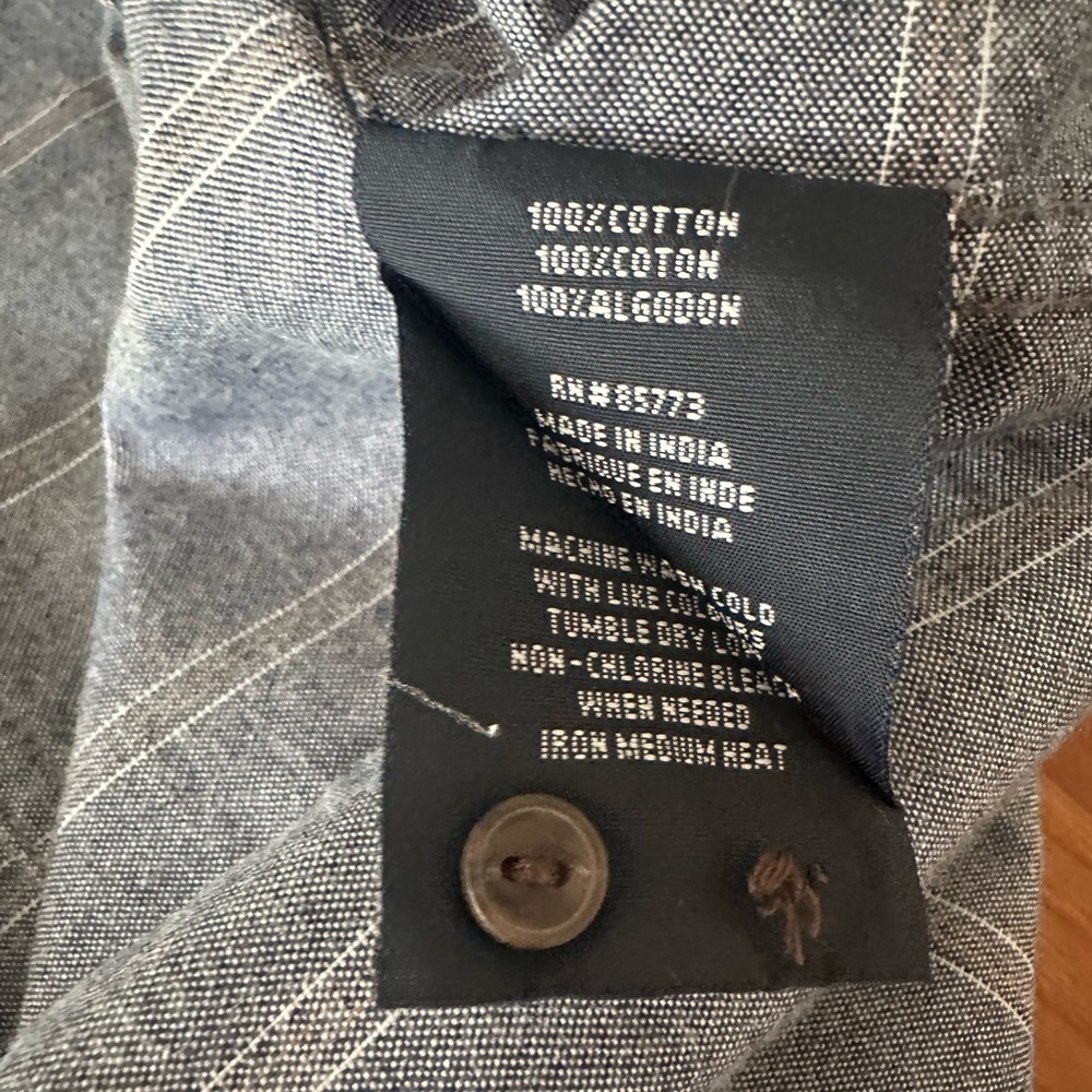 Jack O’Neill short sleeve button down collar shirt with pocket. Navy shirt - Picture 5 of 5